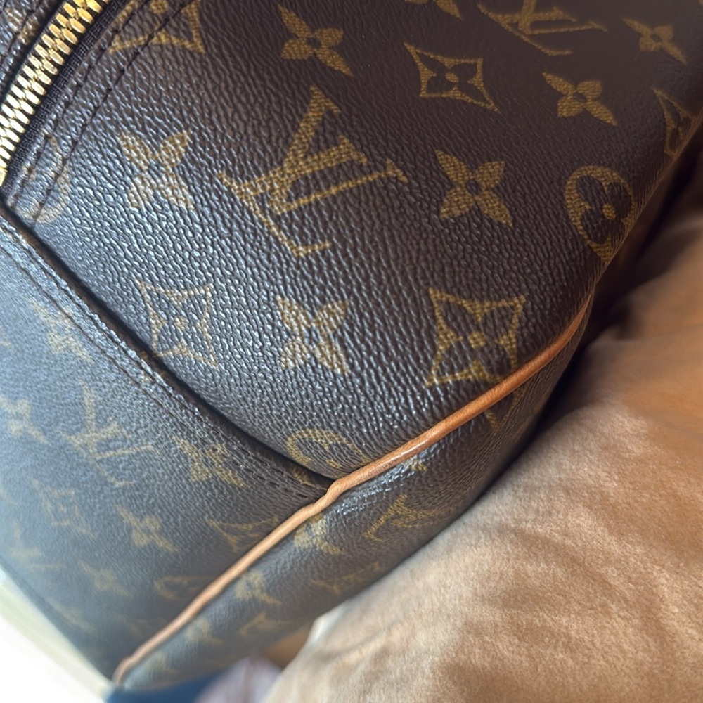 Louis Vuitton monogram excursion - Picture 12 of 17